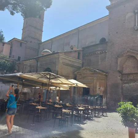 Spanish Steps Cozy Luxury