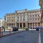Spanish Steps Cozy Luxury Rome