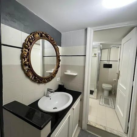 Гостевой дом Spanish Steps Cozy Luxury Рим